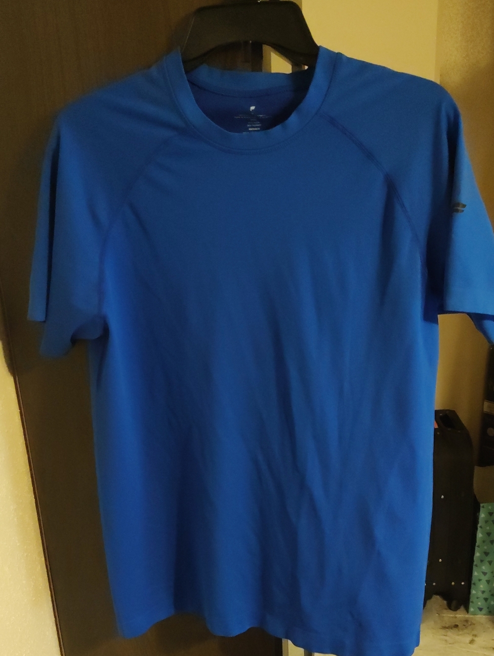 Fabletics Men's Performance Crew Neck T-Shirt - Blue